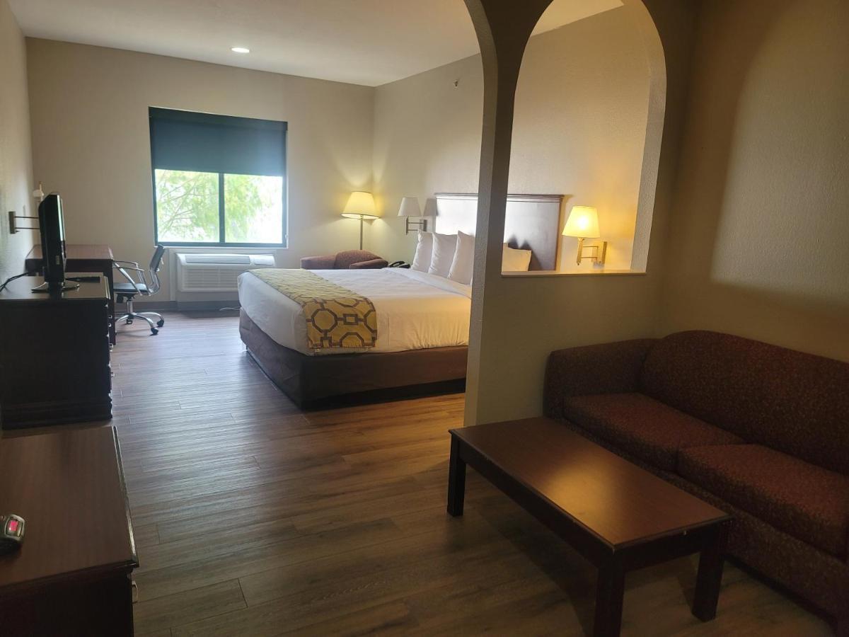Baymont By Wyndham Houston Brookhollow Экстерьер фото